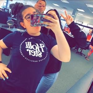 Meet your Posher, Sheyla